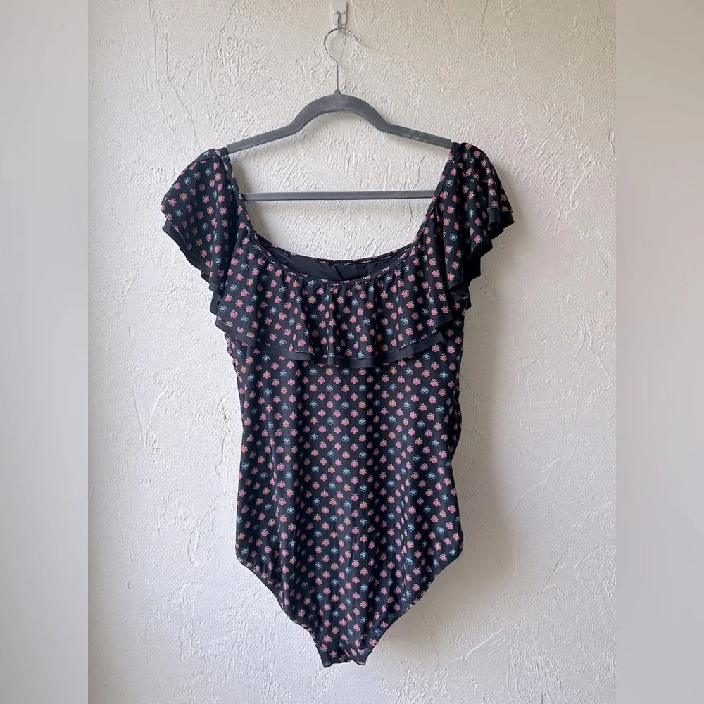 🖤 GAP - Patterned One-Piece Swimsuit - Size: XL - Picture 2 of 7